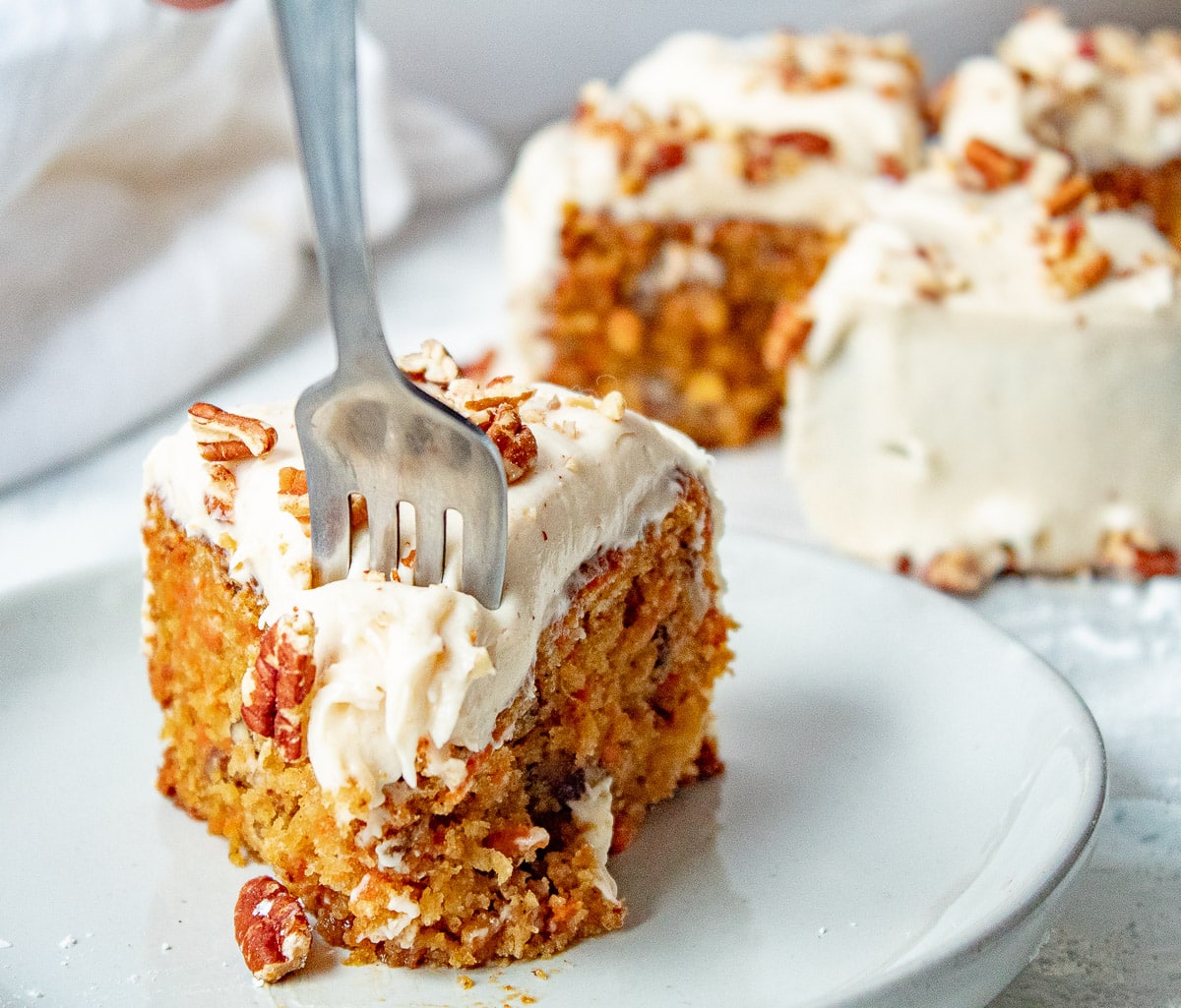 slice of best mini carrot cake recipe