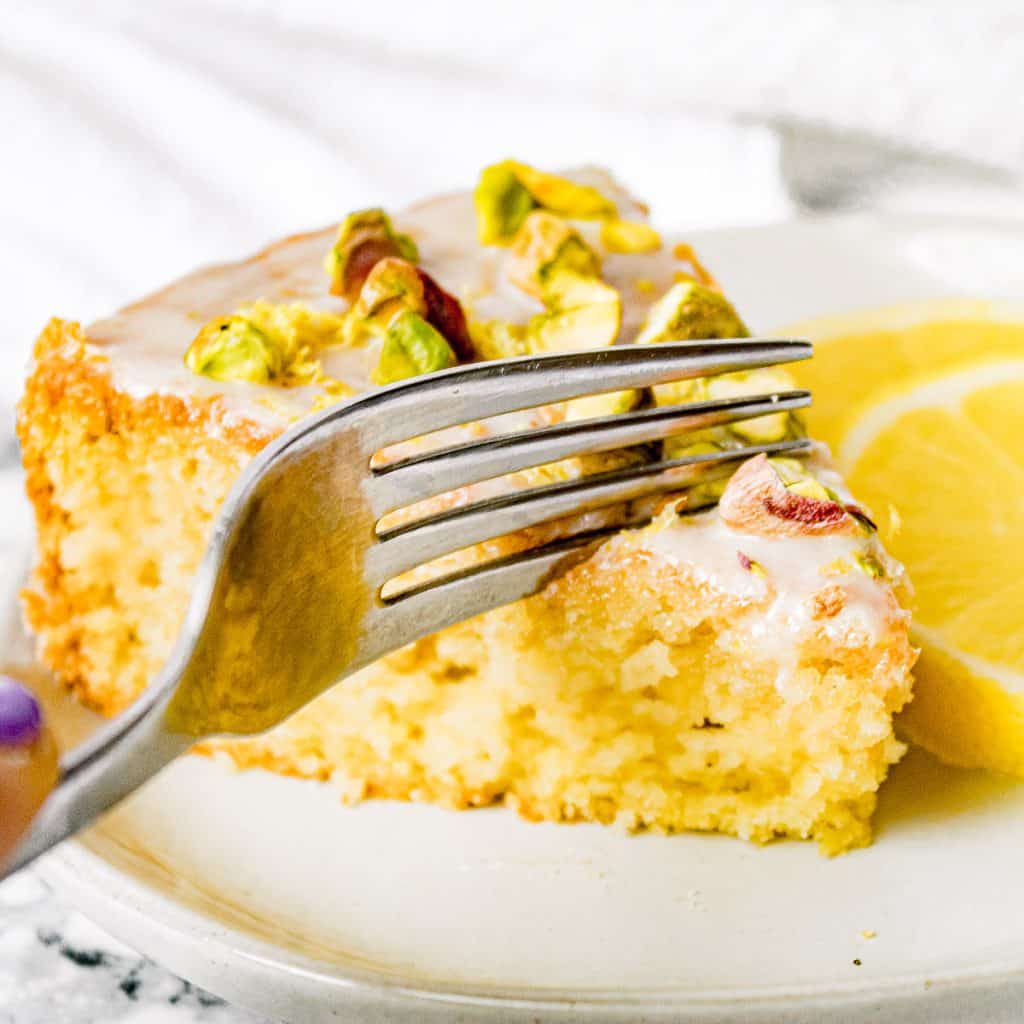 Vegan Olive Oil Cake with Lemon and Pistachio 