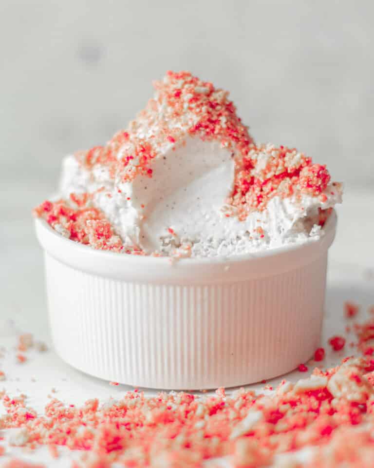 Strawberry Crunch Topping - Shortcake Crumble Recipe - Chenée Today